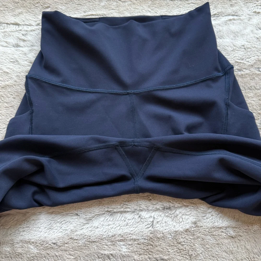 Lululemon Wunder Train High-Rise Crop with Pockets 23" in True Navy Size 4 - Picture 7 of 16